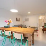 Chez Meme Gernoaze - Unique 2 Bedroom Flat * オステンド