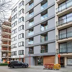 Chez Meme Gernoaze - Unique 2 Bedroom Flat