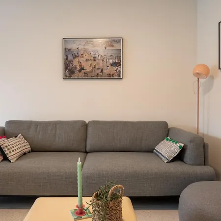 Chez Meme Gernoaze - Unique 2 Bedroom Flat شقة أوستيند