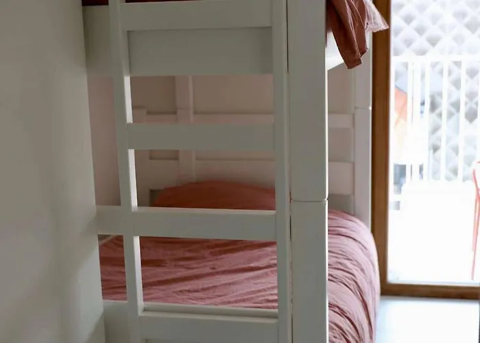 Chez Meme Gernoaze - Unique 2 Bedroom Flat 公寓 *