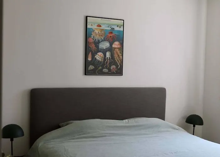 Chez Meme Gernoaze - Unique 2 Bedroom Flat *