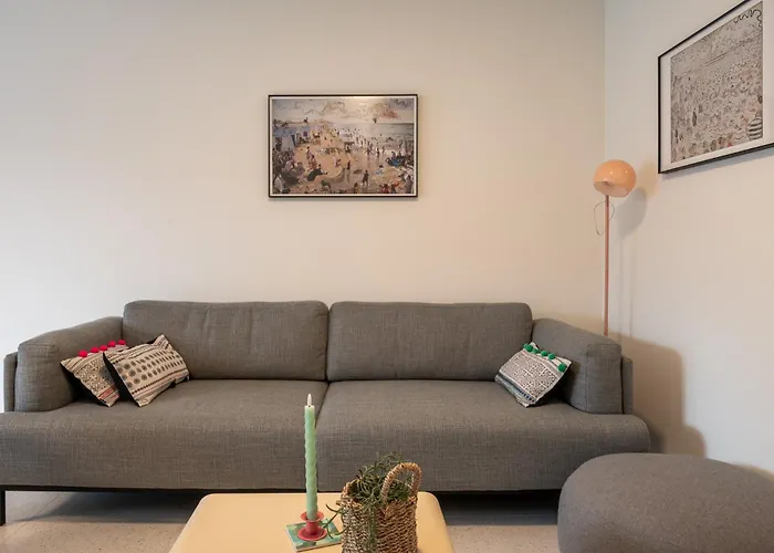 Chez Meme Gernoaze - Unique 2 Bedroom Flat Διαμέρισμα Οστένδη