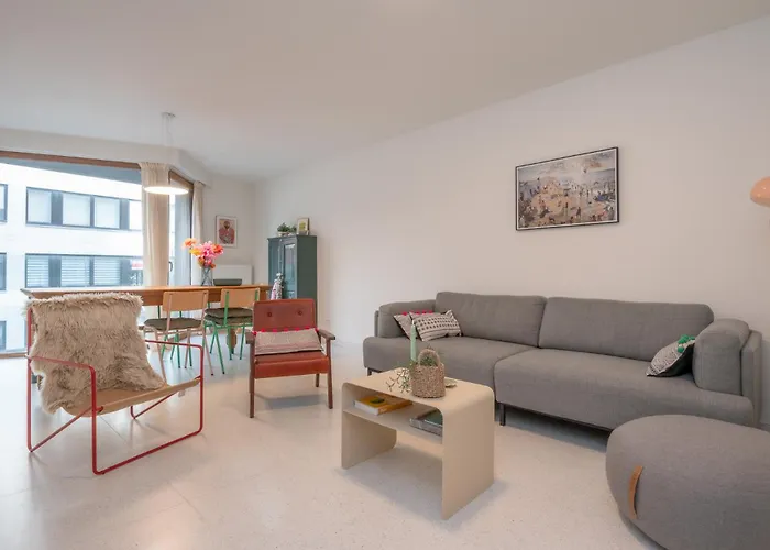 Апартаменты Chez Meme Gernoaze - Unique 2 Bedroom Flat